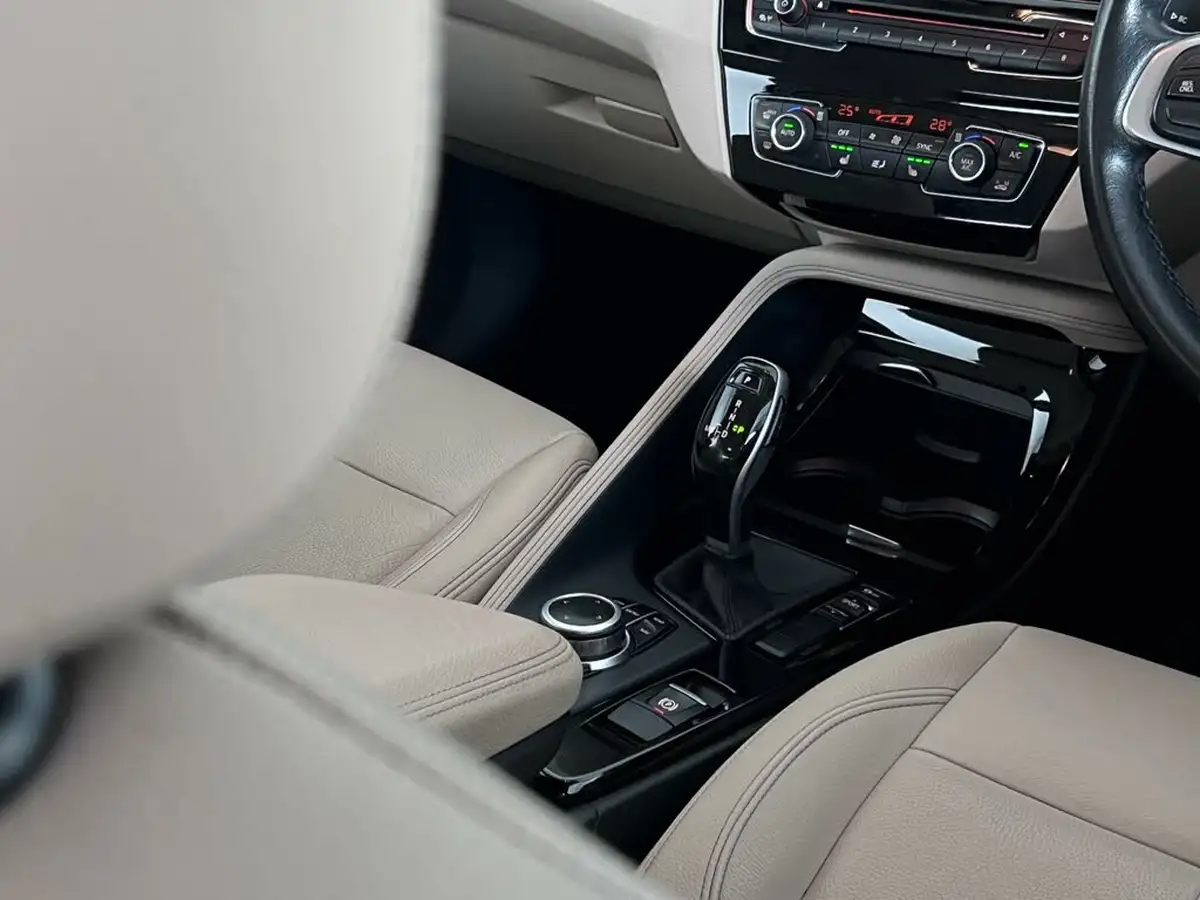 2018-bmw-x1-20-sdrive-20i-xline-ss-big-29