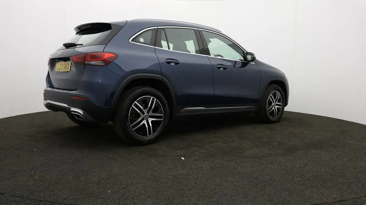 2023-mercedes-benz-gla-class-13-gla-200-sport-executive-station-wagon-big-27