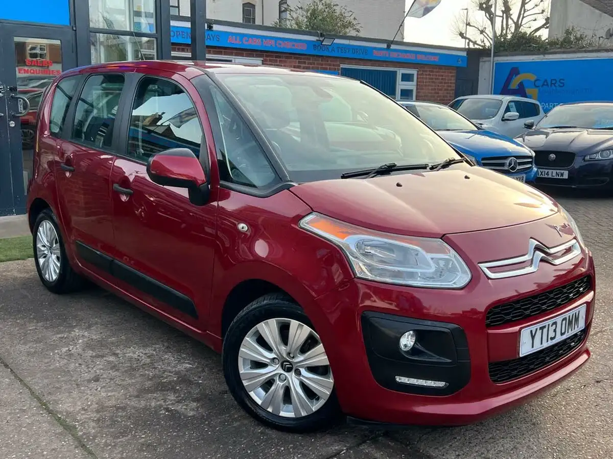 2013-citroen-c3-picasso-16-vtr-big-43