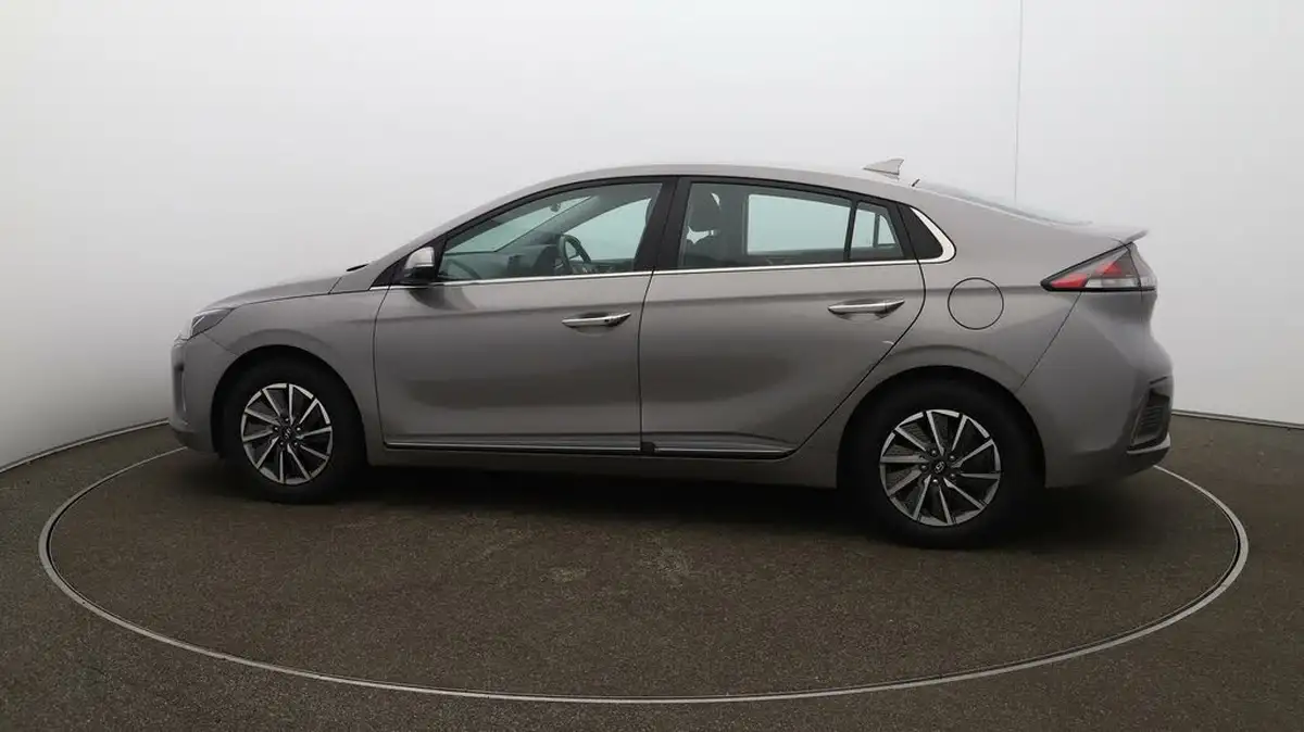2022-hyundai-ioniq-e-premium-electric-big-49
