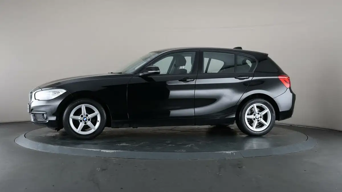 2018-bmw-1-series-15-118i-se-5d-big-29