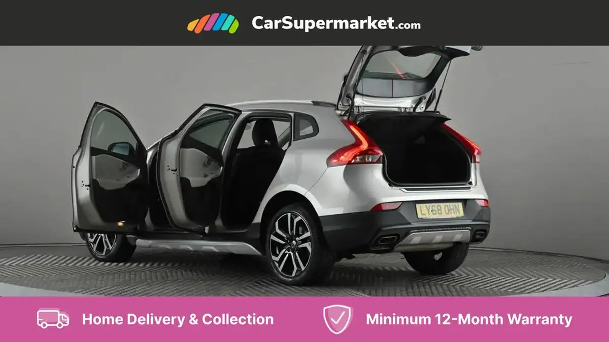 2018-volvo-v40-15-t3-cross-country-pro-big-9