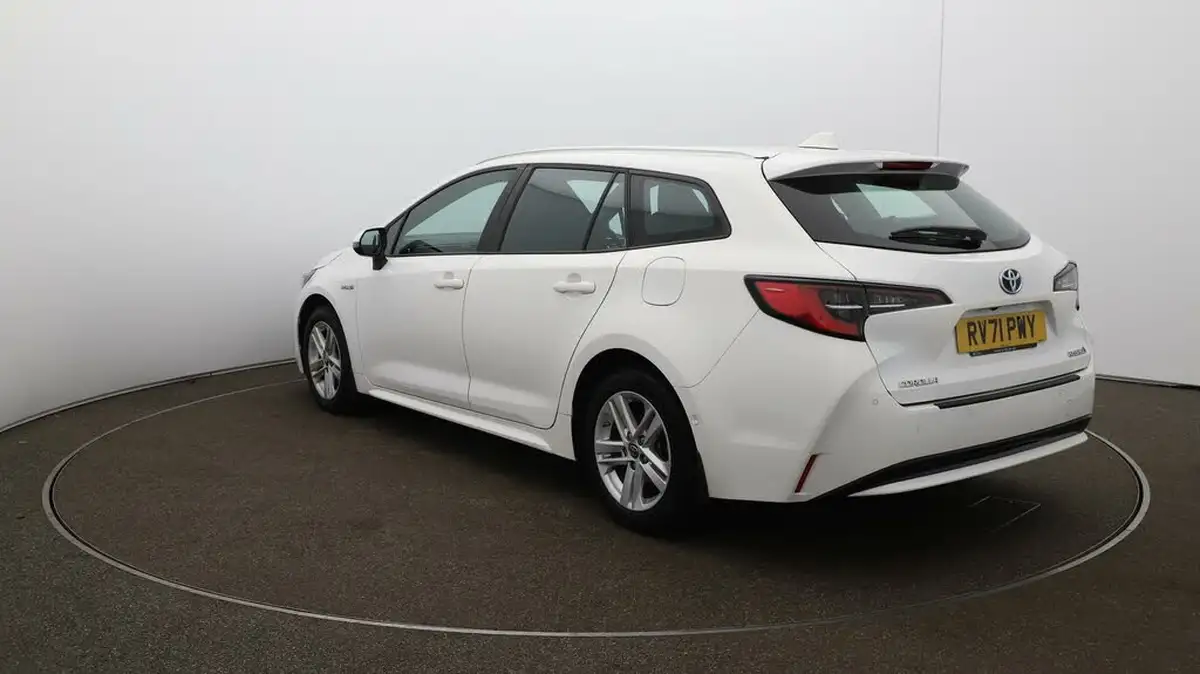 2021-toyota-corolla-18-vvt-i-icon-tech-spare-wheel-touring-sports-5d-big-55