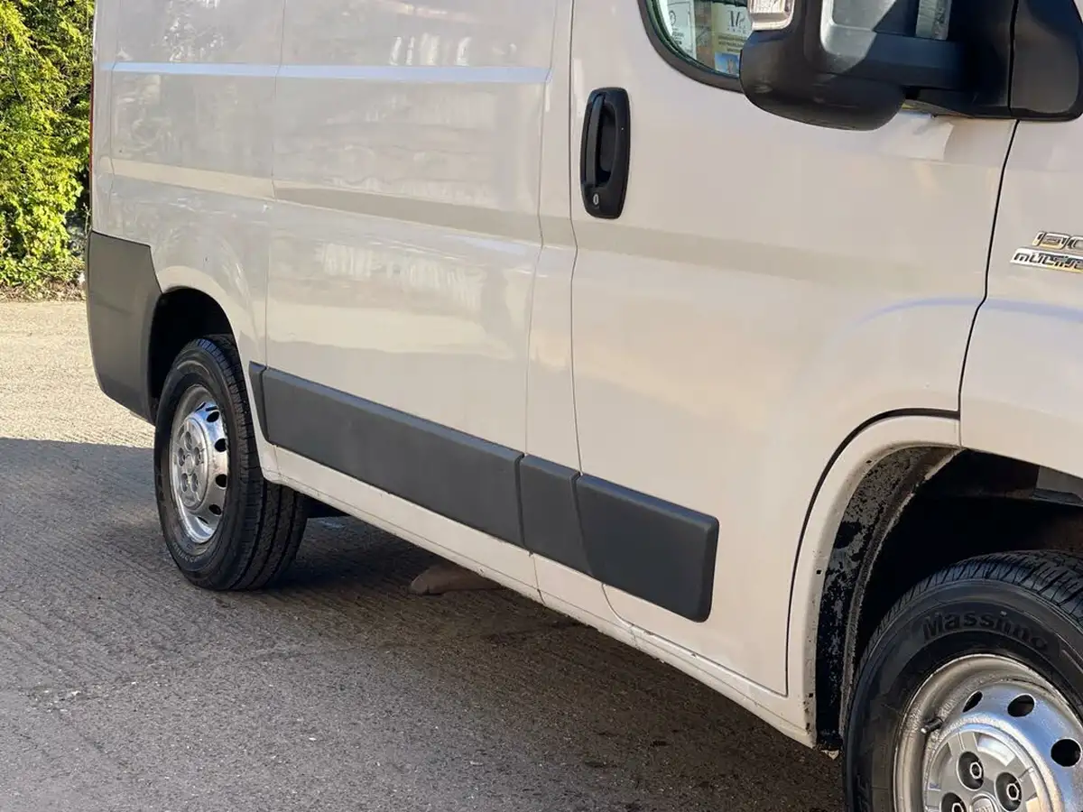 2015-fiat-ducato-23td-35-sh1-130-big-17