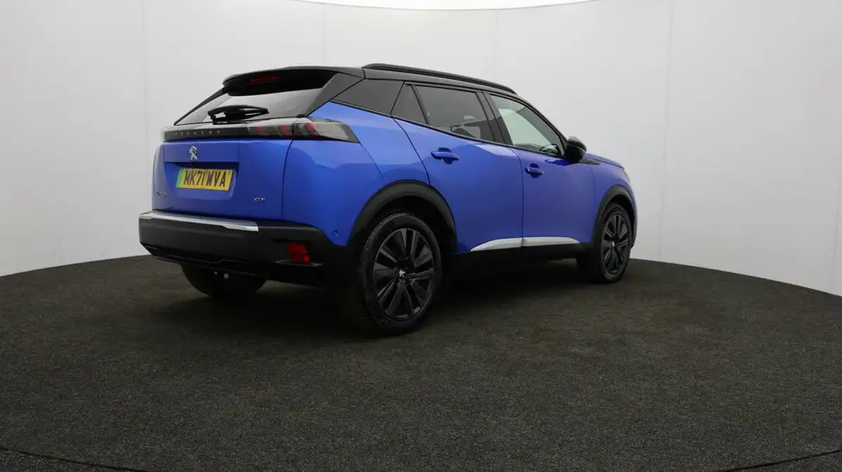 2021-peugeot-2008-suv-e-gt-premium-big-77