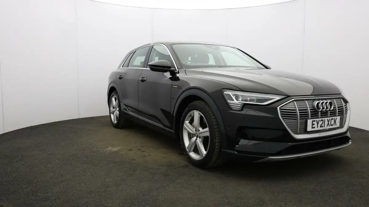 2021-audi-e-tron-50e-technik-station-wagon-big-0