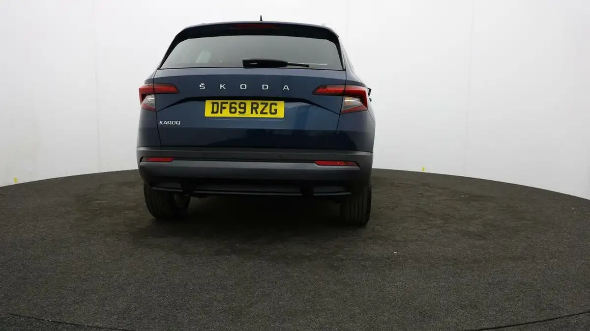 2020-skoda-karoq-15-tsi-se-dsg-big-56