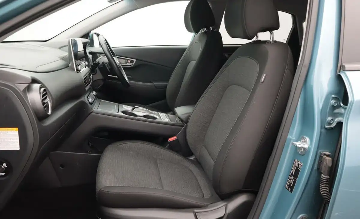 2020-hyundai-kona-e-premium-204ps-big-14