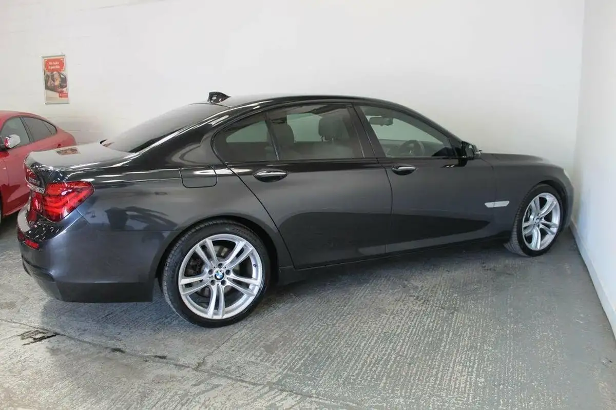 2013-bmw-7-series-30td-730d-m-sport-big-7