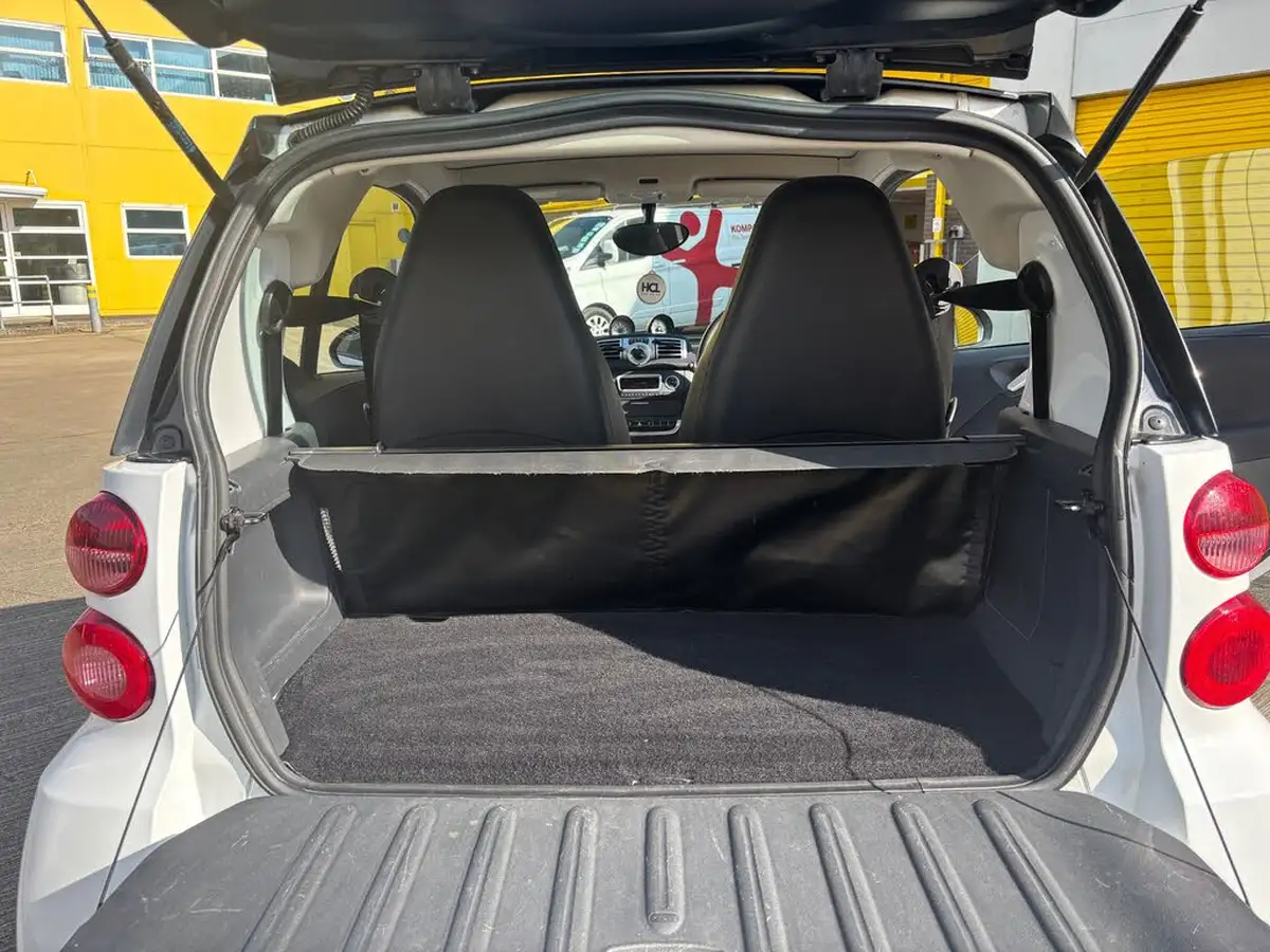 2013-smart-fortwo-10-pulse-71bhp-coupe-softouch-big-15