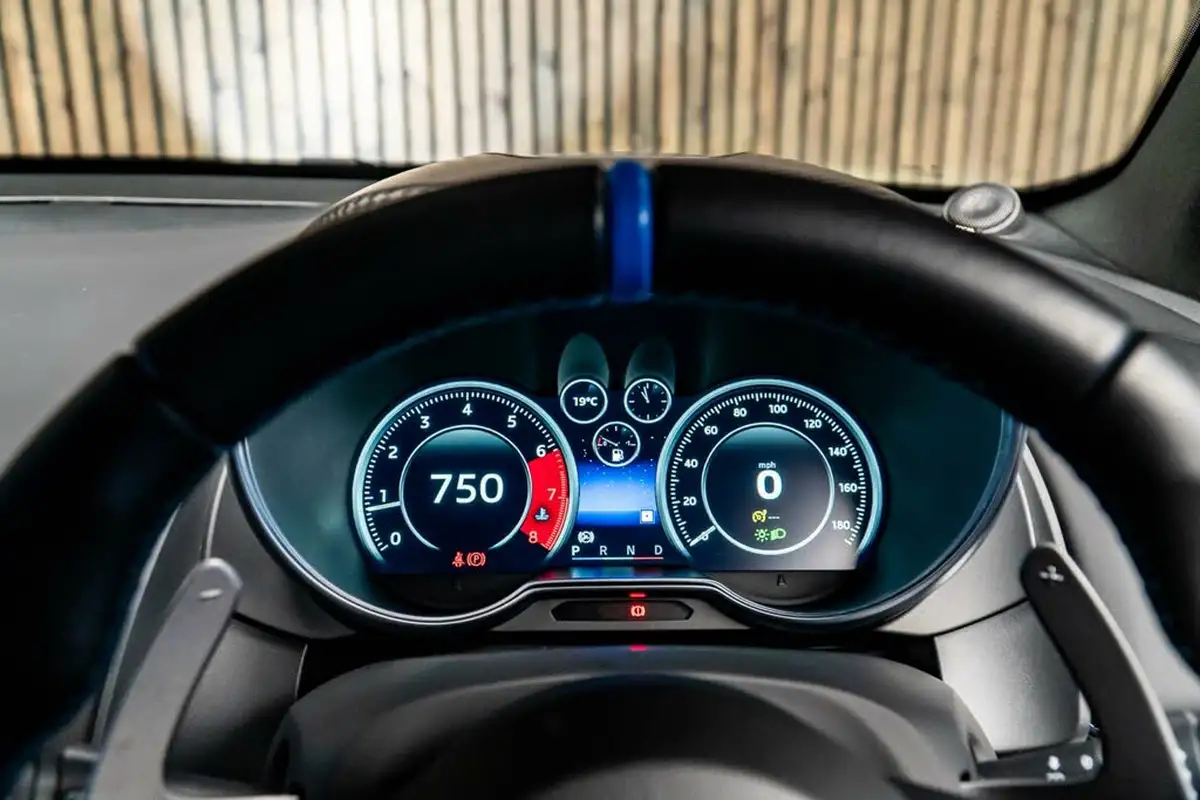 2023-alpine-a110-18-t-no-trim-big-37