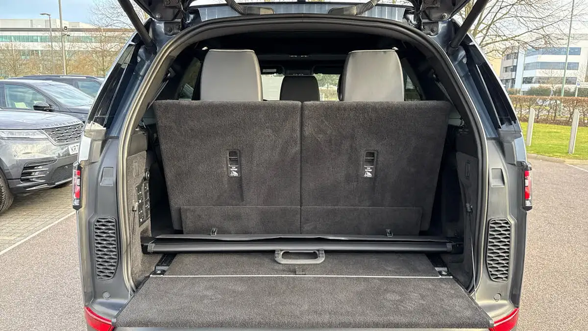 2019-land-rover-discovery-20-sd4-hse-big-20