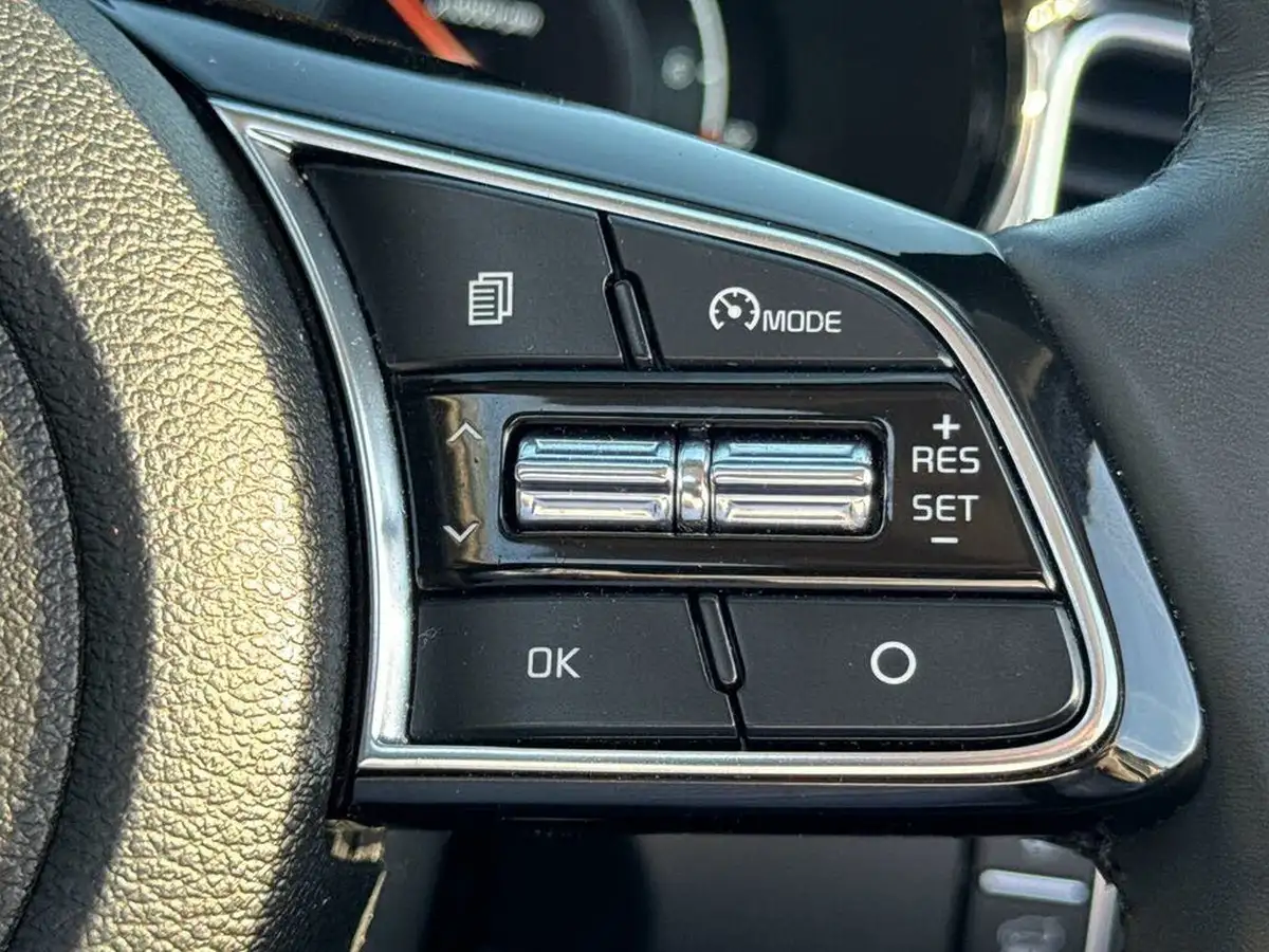 2022-kia-xceed-15-t-gdi-4-big-14