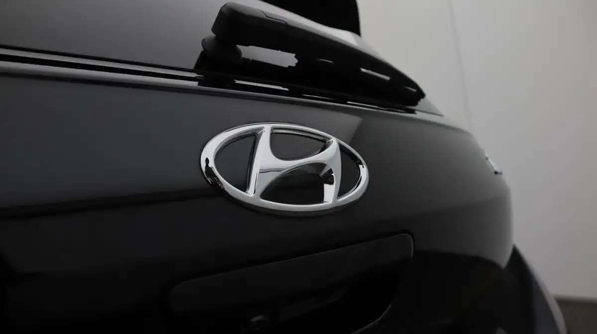 2023-hyundai-i10-10-t-gdi-n-line-big-24