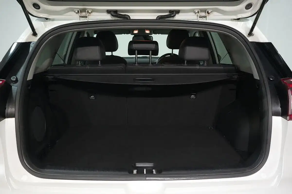 2019-kia-e-niro-ev-first-edition-big-12