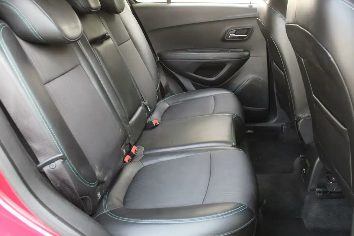 2013-chevrolet-trax-14-lt-big-24