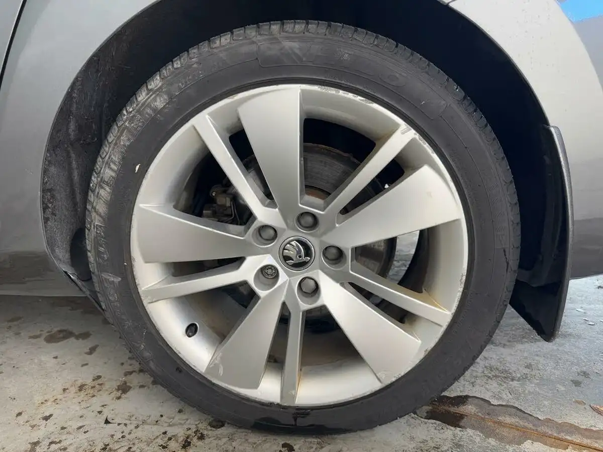 2021-skoda-superb-14-tsi-se-l-hatchback-big-42
