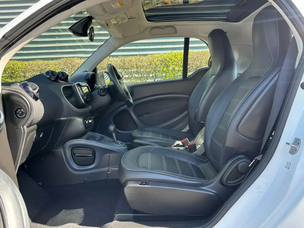 2019-smart-fortwo-10-prime-premium-coupe-twinamic-big-15