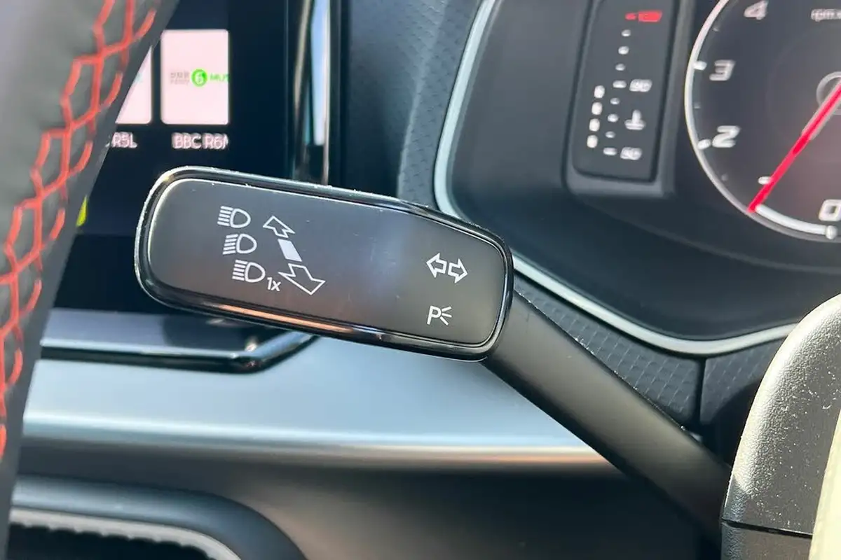 2024-seat-arona-10-tsi-fr-limited-edition-dsg-big-26