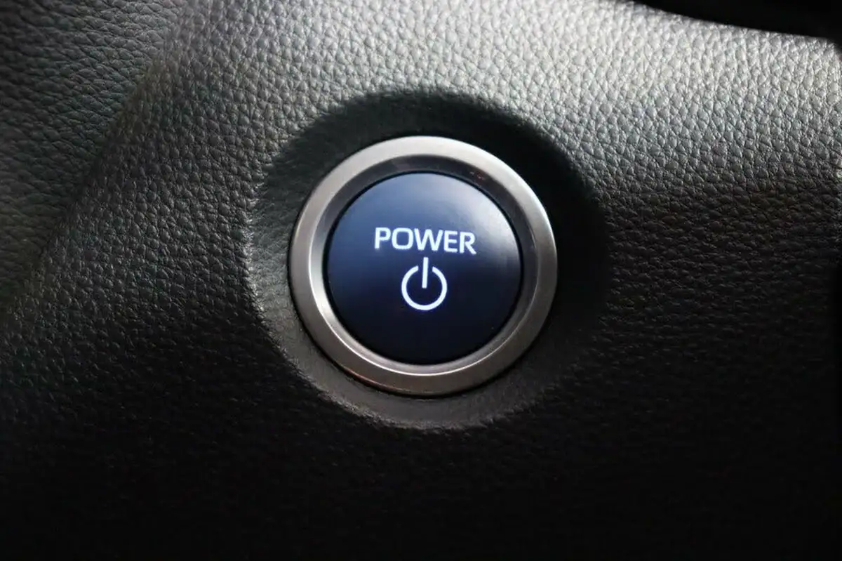 2022-suzuki-swace-18-sz5-big-28