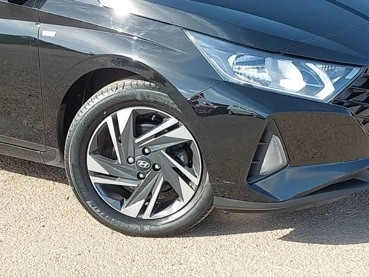 2022-hyundai-i20-10-t-gdi-se-connect-eclutch-imt-big-8