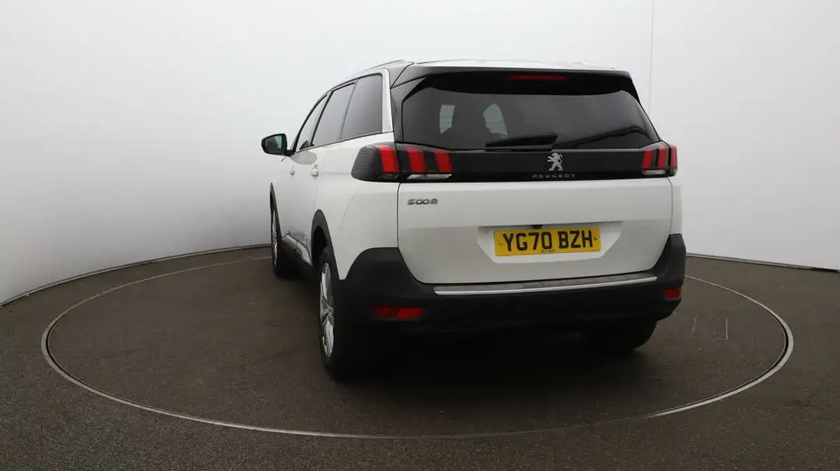 2020-peugeot-5008-suv-12-puretech-allure-big-53