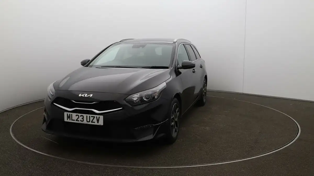 2022-kia-ceed-15-t-gdi-3-sportswagon-big-28