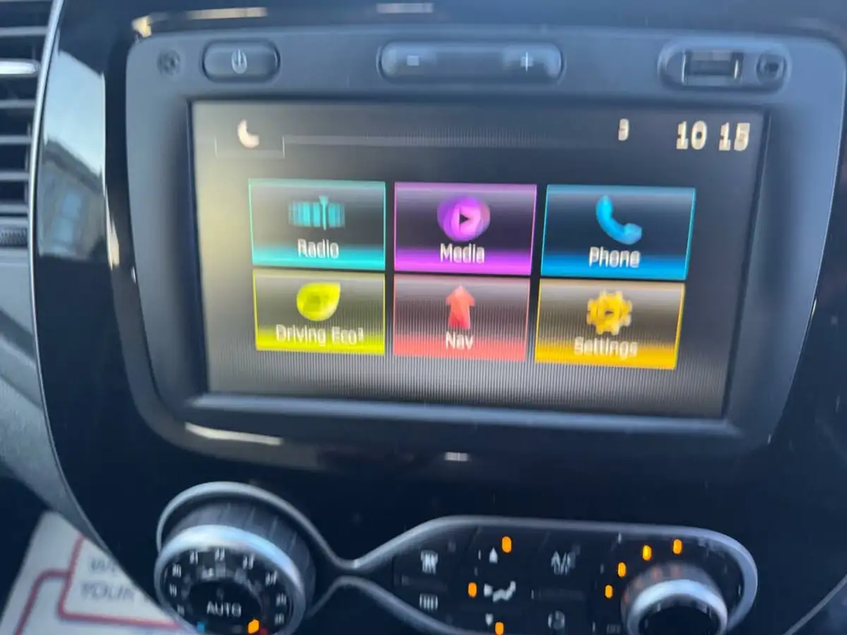 2019-renault-captur-09-tce-iconic-big-30