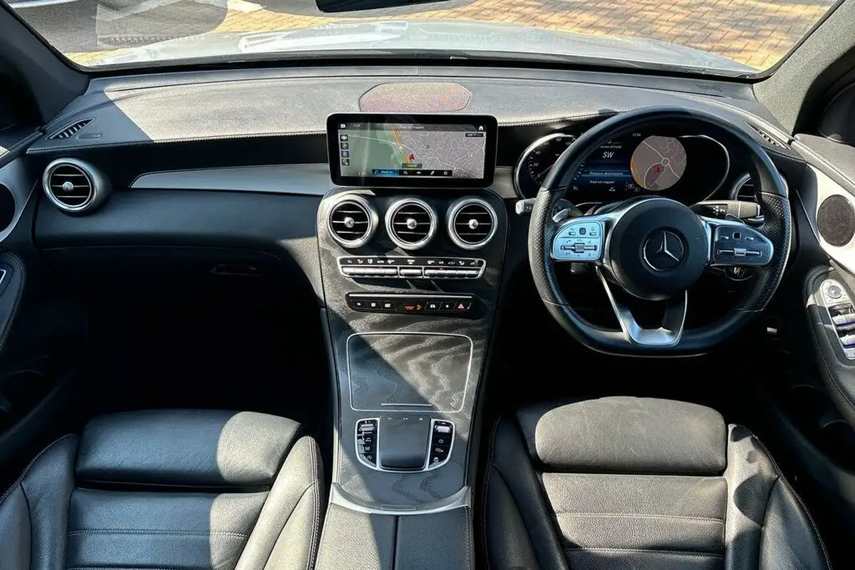 2021-mercedes-benz-glc-class-20d-glc220d-amg-line-premium-station-wagon-5d-1950cc-4matic-plus-big-30