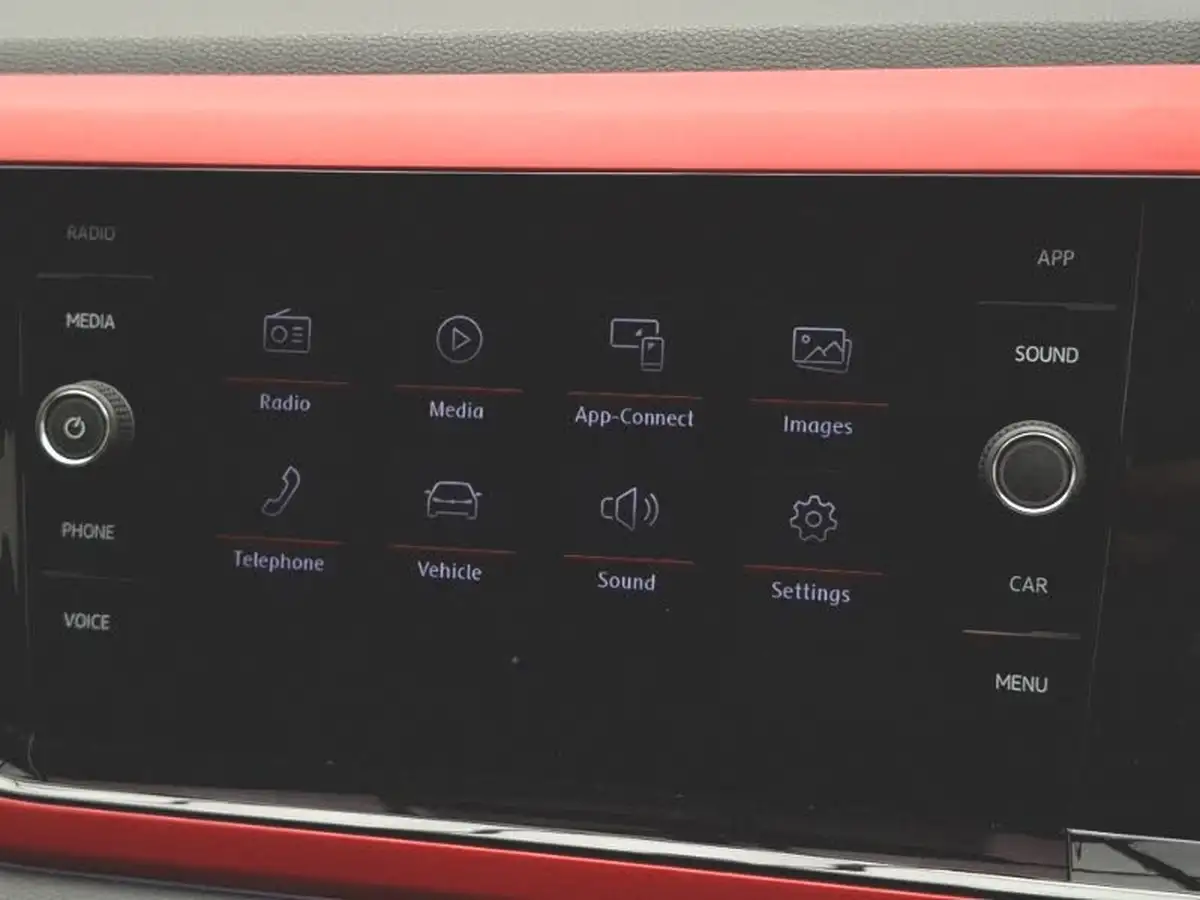 2020-volkswagen-polo-20-tsi-gti-big-13