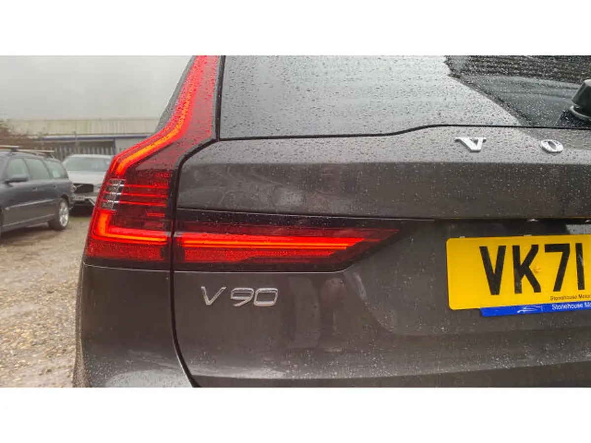 2021-volvo-v90-20td-b4-momentum-big-38