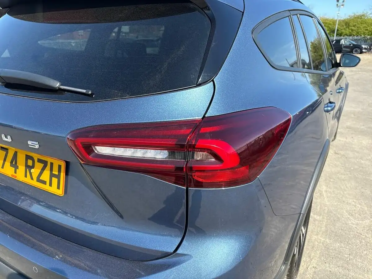 2023-ford-focus-10t-active-x-125ps-hybrid-mhev-estate-powershift-big-37
