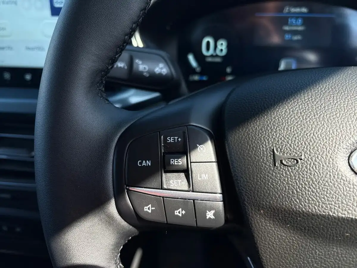 2023-ford-focus-10t-active-x-125ps-hybrid-mhev-estate-powershift-big-15