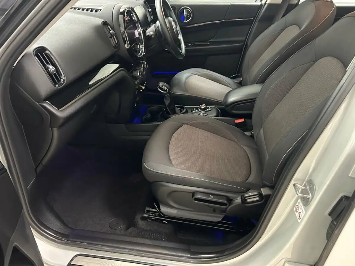 2021-mini-countryman-15-cooper-s-e-phev-classic-big-39