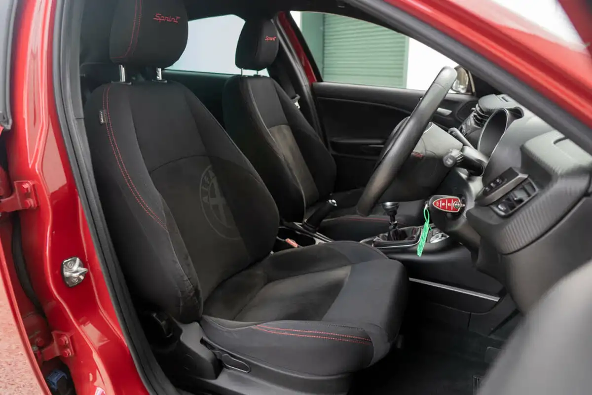 2015-alfa-romeo-giulietta-14-tb-sprint-big-5