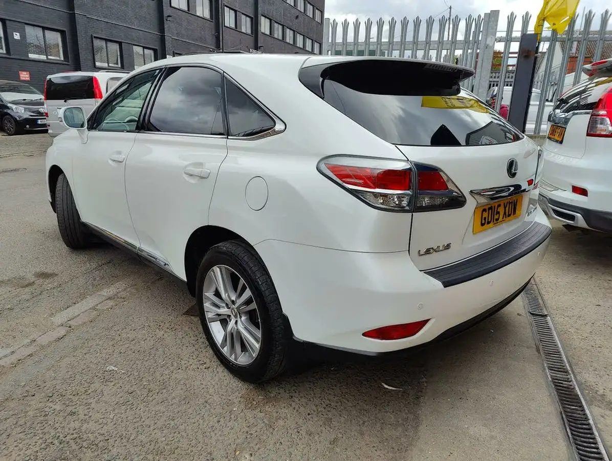 2015-lexus-rx-450h-35-advance-sun-big-3