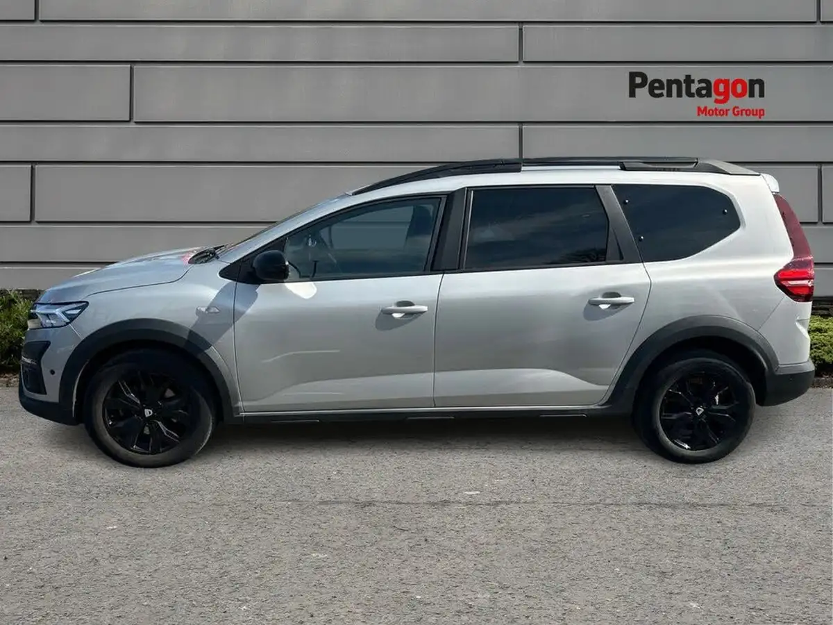 2023-dacia-jogger-10-tce-extreme-se-big-11