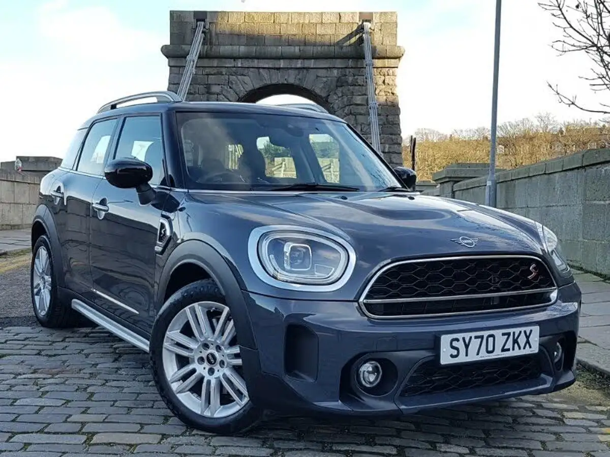 2021-mini-countryman-20-cooper-s-exclusive-auto-big-0