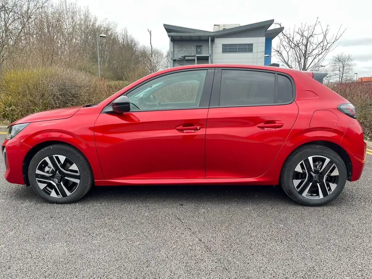 2024-peugeot-208-12-puretech-allure-hybrid-e-dsc6-big-5