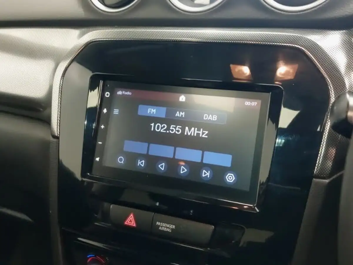 2022-suzuki-vitara-14-boosterjet-sz5-big-13