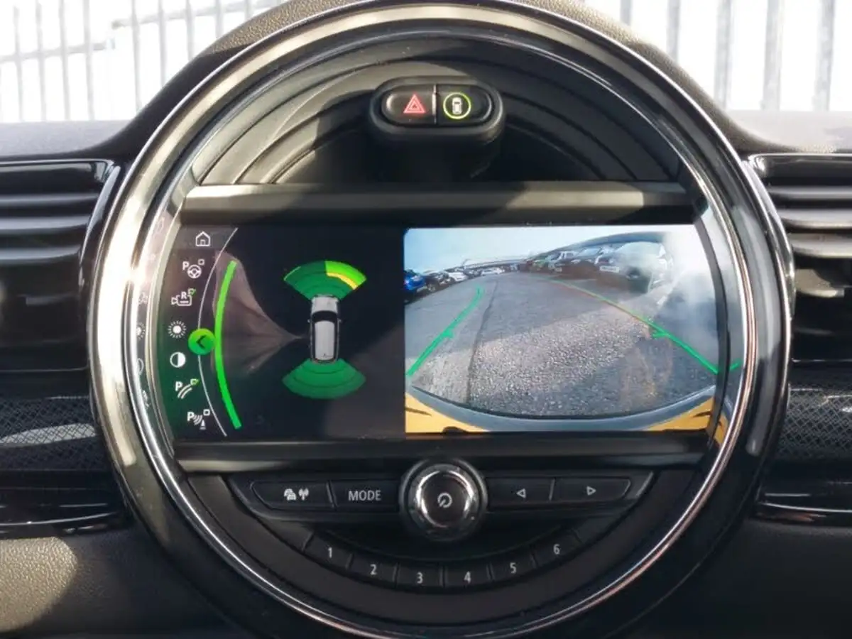 2020-mini-clubman-20-john-cooper-works-big-10