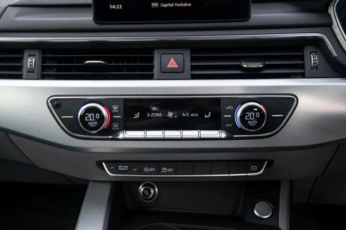 2016-audi-a4-avant-20-tfsi-se-s-tronic-big-18