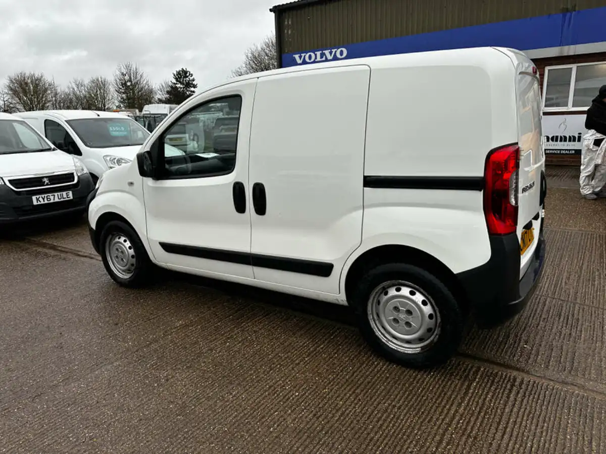 2017-peugeot-bipper-13td-s-panel-big-4