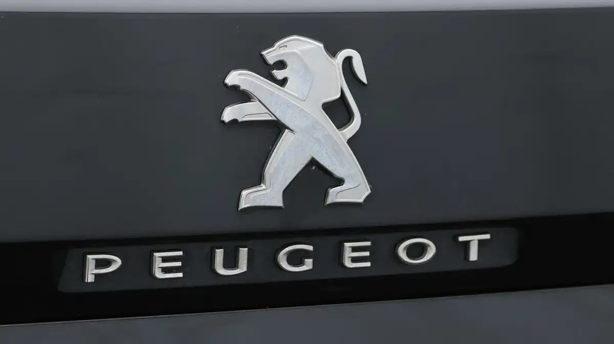 2021-peugeot-3008-suv-15-bluehdi-gt-eat8-big-22