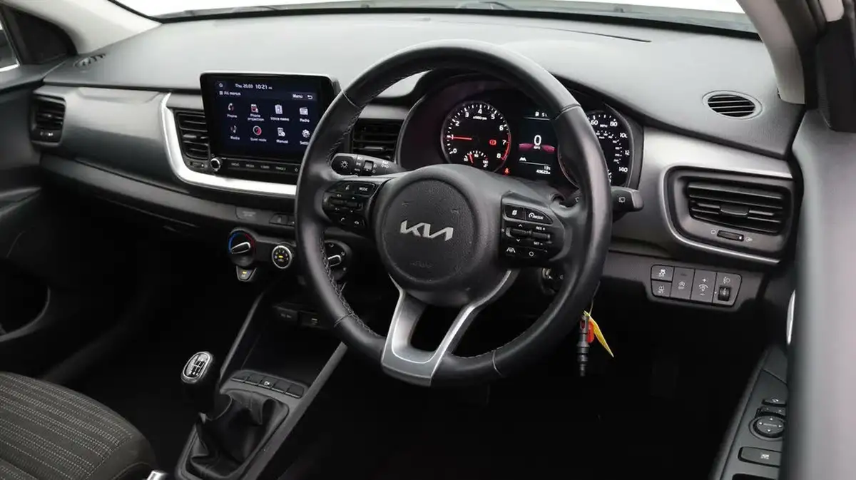 2022-kia-stonic-10-t-gdi-2-big-9