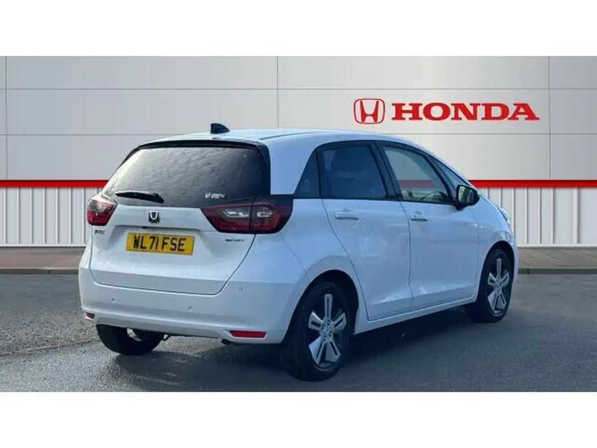 2021-honda-jazz-15-i-mmd-ex-107ps-big-11
