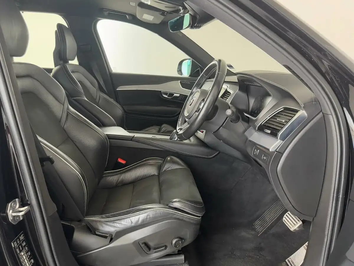 2021-volvo-xc90-20-b5-r-design-big-22