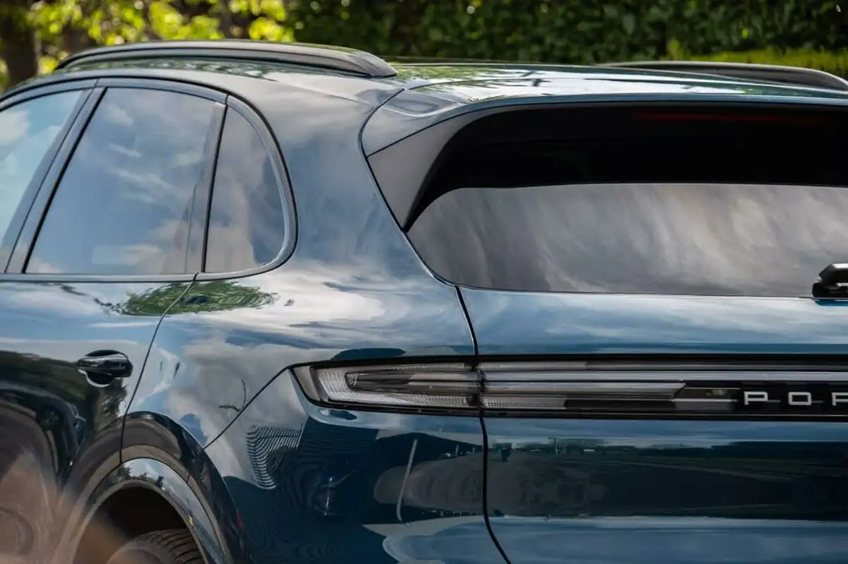 2024-porsche-cayenne-30-v6-353ps-station-wagon-big-14