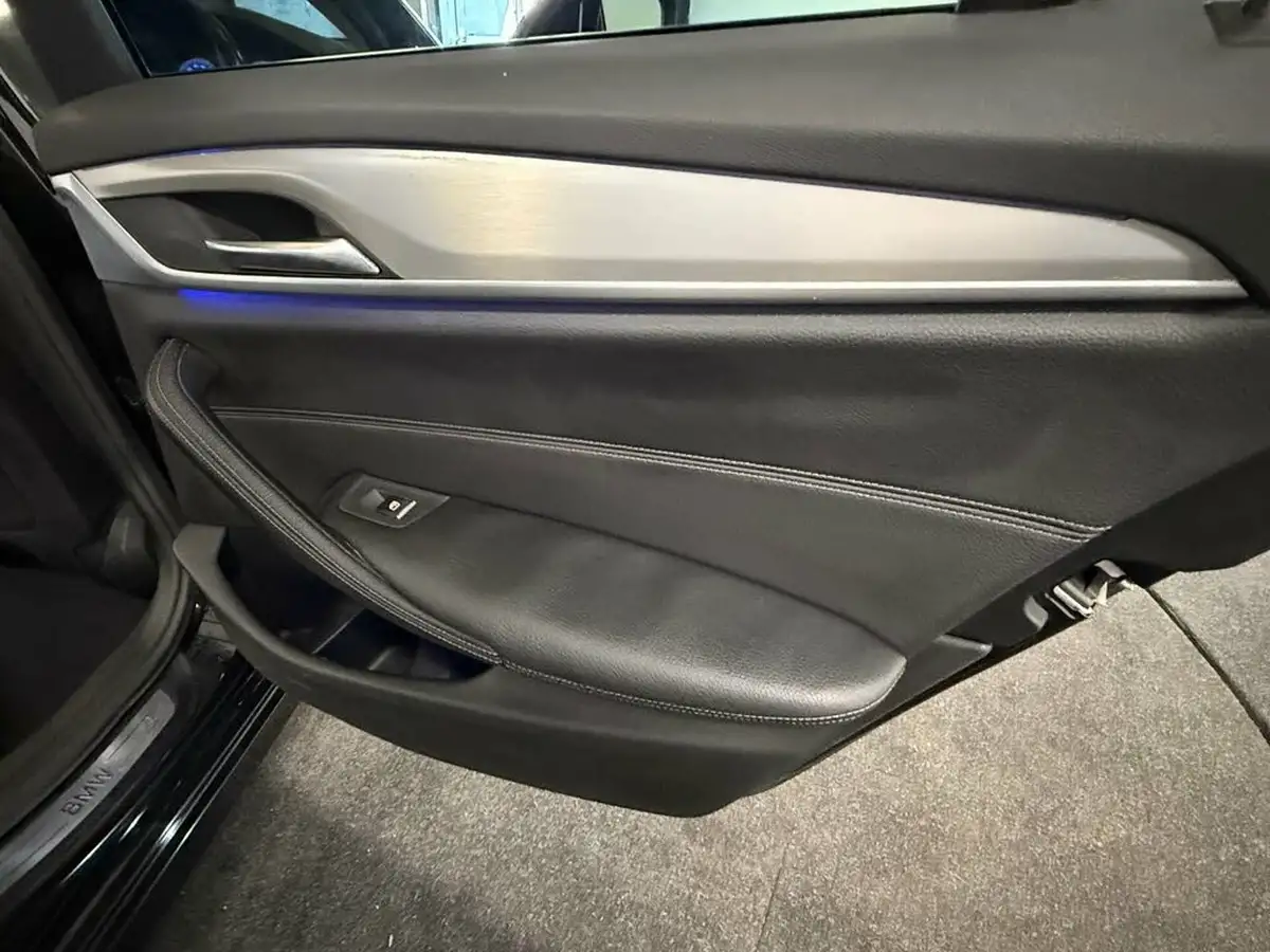 2017-bmw-5-series-20-530i-se-saloon-4d-big-41