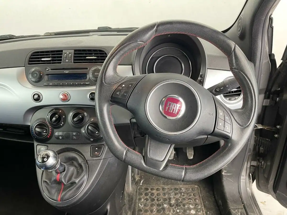 2015-fiat-500-12-s-big-9